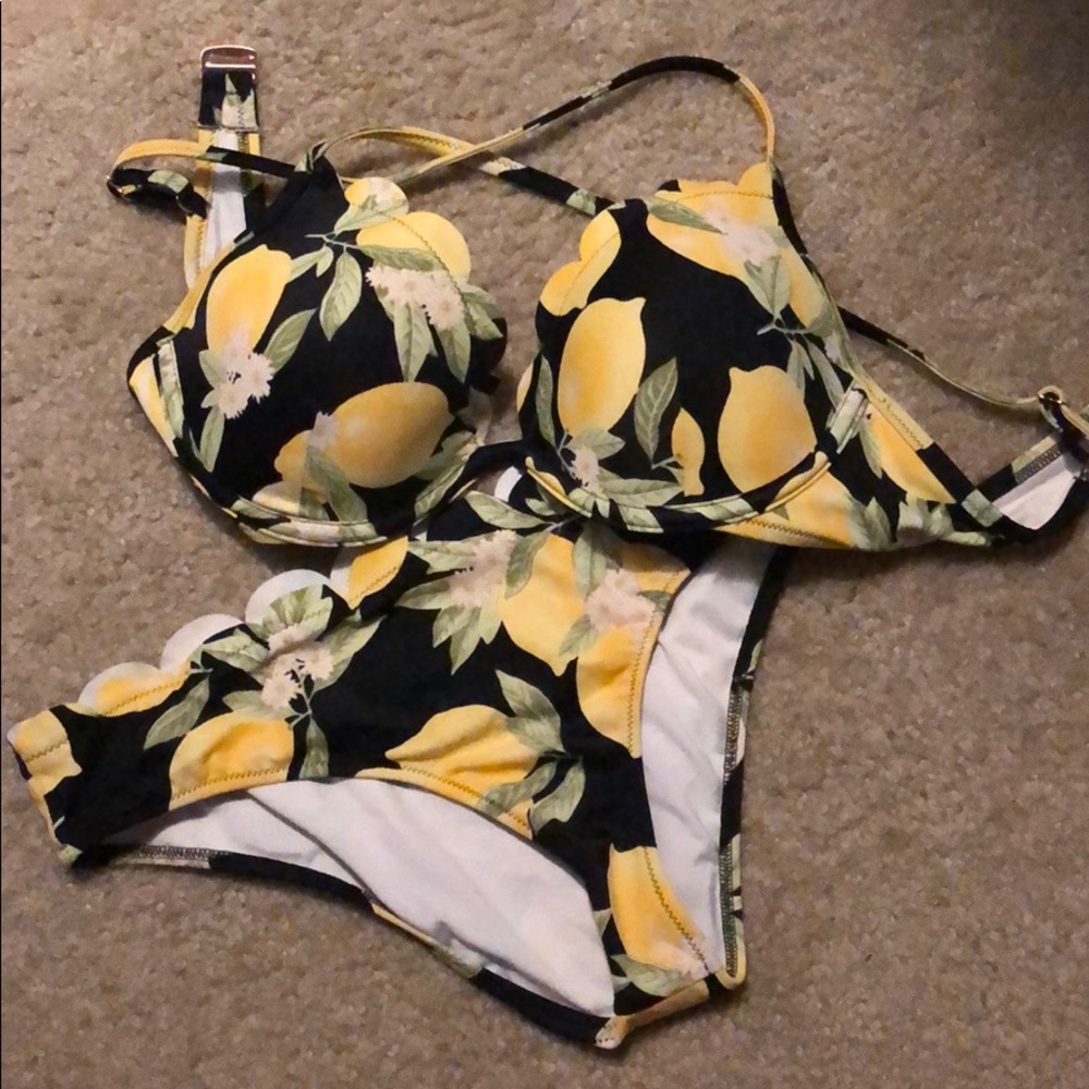 Shade & shore Lemon swim suit top and bottom